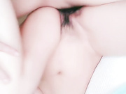 迷人的少妇深喉口交让大哥扛腿无套爆草抽插