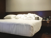 重金双飞兔女郎黑丝大姐姐白臀高耸乳浪翻滚