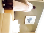 獨家推薦 老公出差在家寂寞難耐的氣質美少婦勾引前來維修的物業帥氣小夥啪啪 騎在屁股上狠狠爆插 爽得嗷嗷直叫 國語高清