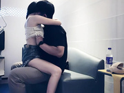 小宝寻花高端大圈外围骑在身上舌吻调情深喉骑乘抽插