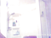 房东浴室偷装摄像头偷拍高颜值女大学生租客洗澡妹子下面的毛毛多又乱也不修理一下