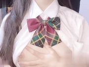 懒懒睡不醒-清纯学生装粉穴诱惑