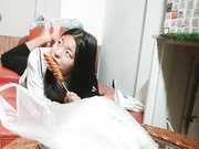 大内密探偷拍小嫩妹干过还在摸淫穴流水