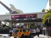 Jill Kassidy、Ariana Marie和Kendra Sunderland在裸体新闻中！