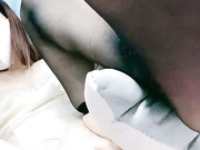 蜜桃味茶茶丝袜美足大长腿淫穴流水