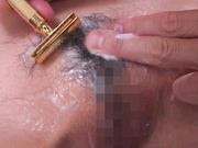 [MEYD-749] 元 芸能人 パイパン解禁！剥き出しクリトリスでブッ飛び絶頂しまくる超快感ハイジニーナ性交 岬さくら - 1of5