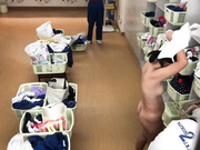 【稀缺福利】最新流出非常少見的某學校公共澡堂很多(數都數不過來)清純學妹沐浴更衣 貌似還有好多無毛的 720P高清原檔