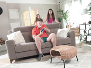 德·安吉利斯在看到迈克尔后入刺激肛交尖叫