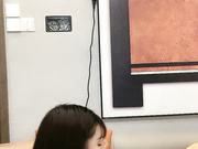 骚御姐抓起炮友屌埋头深喉开档黑丝一线天肥穴